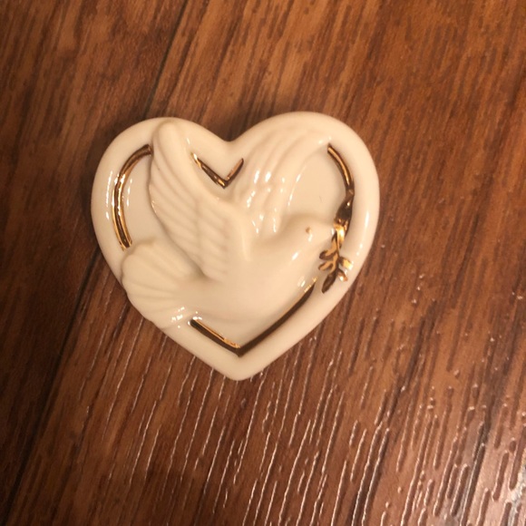 Lenox Dove brooch - Picture 2 of 3